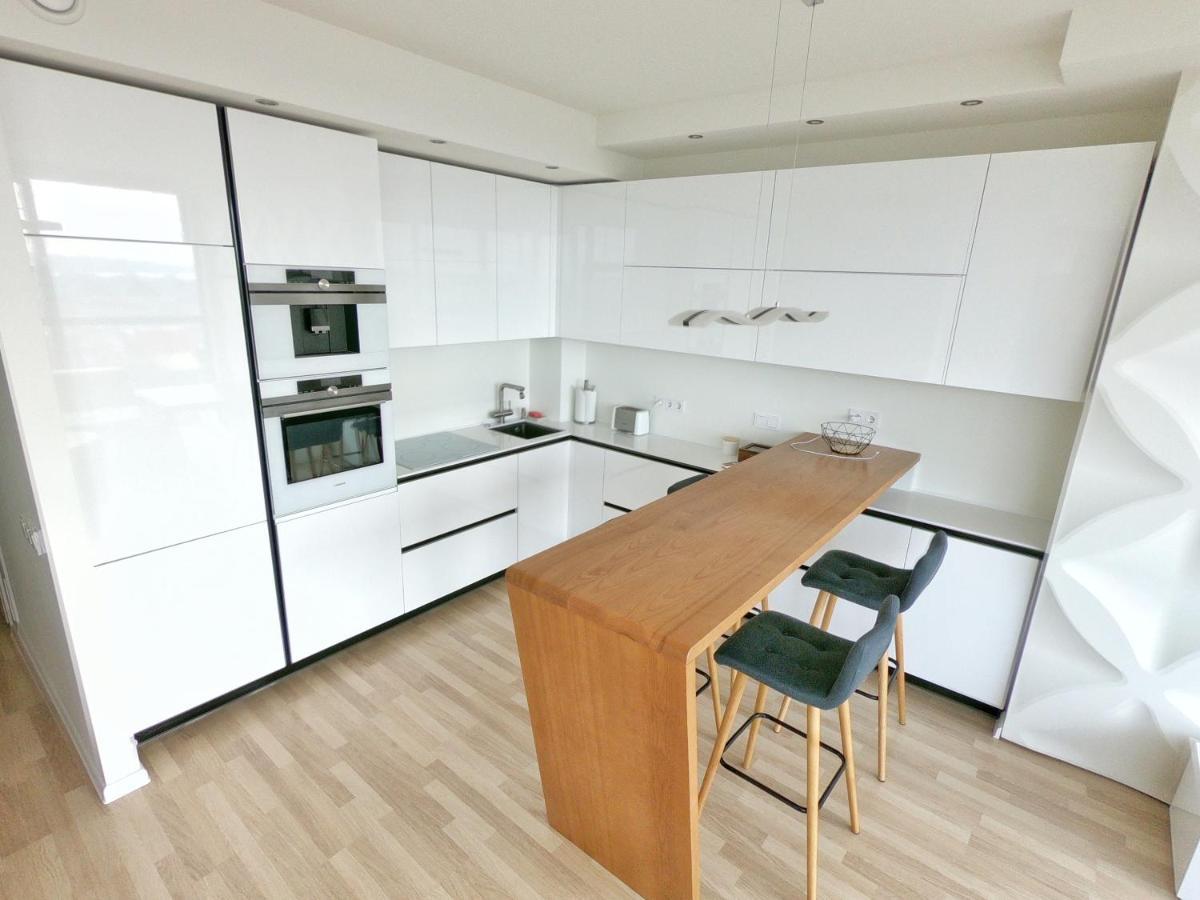 White Dune Apartment - Self Check-In Klaipėda Exteriör bild
