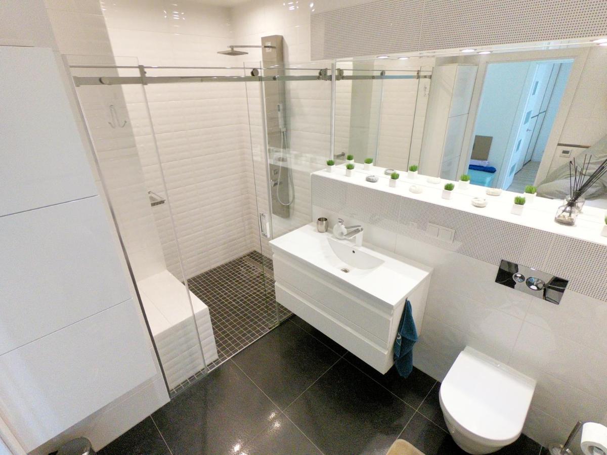 White Dune Apartment - Self Check-In Klaipėda Exteriör bild